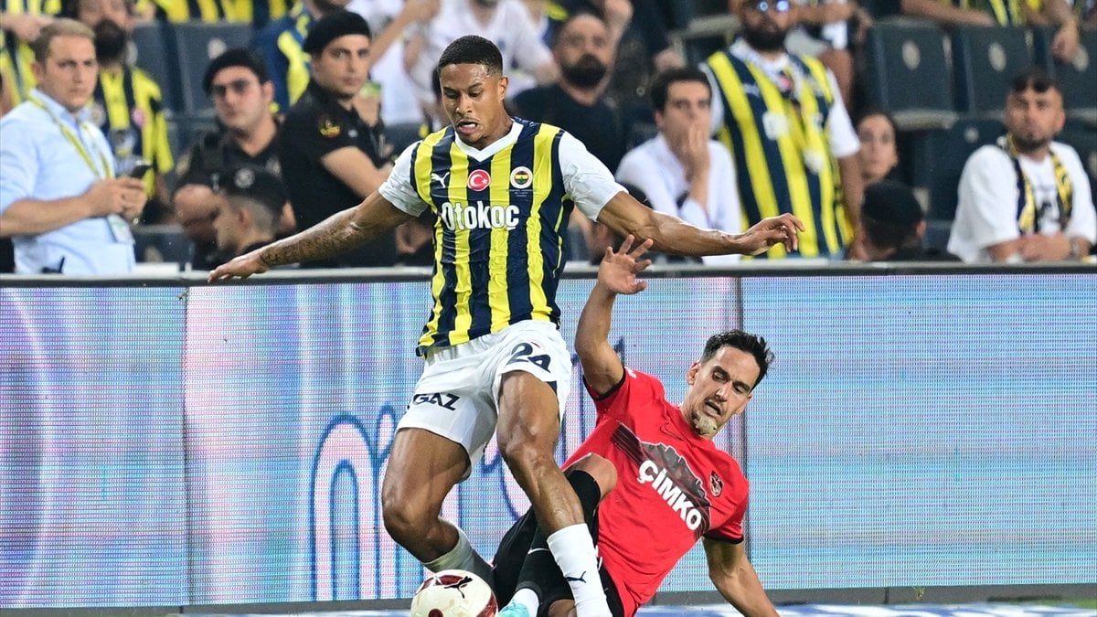 Jayden Oosterwolde: Fenerbahçe'de her maçı kazanmak zorundasınız