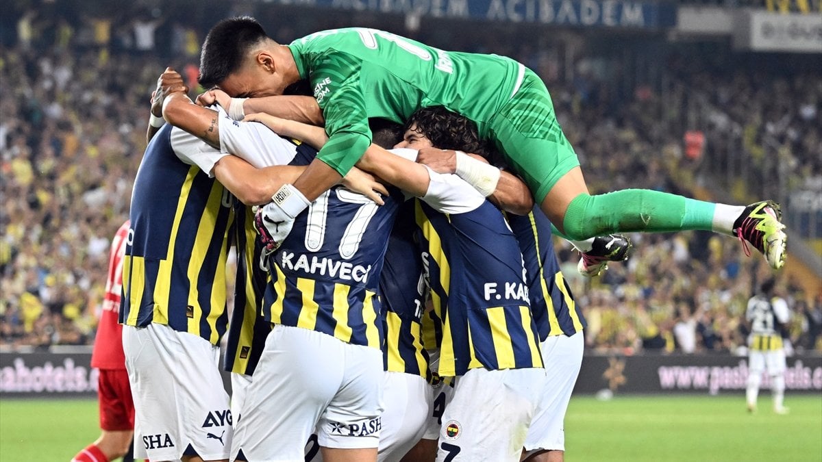 Temsilcimiz Fenerbahçe, Twente'yi 5-1 mağlup etti