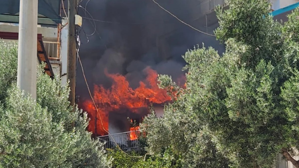 Antalya'da ev yangını: Yaşlı çift hayatını kaybetti