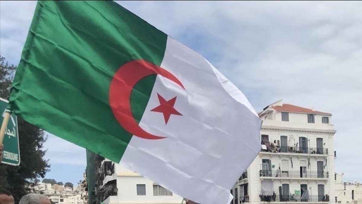 Fransa'nın Cezayir kararı: Savaş arşivlerine erişim kuralları esnetildi
