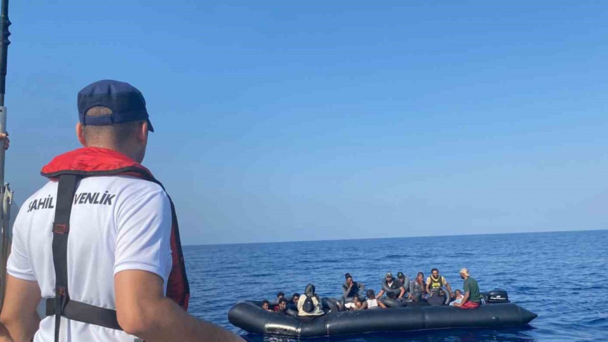 Aydın'da düzensiz göçmen hareketliliği! 29 kişi yakalandı
