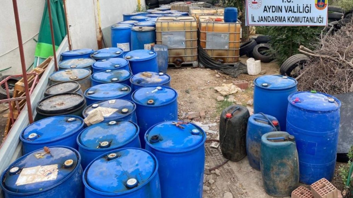 Aydın'da kaçakçılık operasyonu: 21 ton 876 litre kaçak akaryakıt bulundu