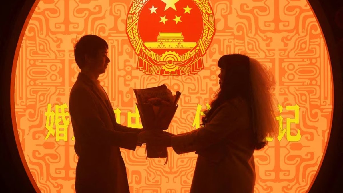Çin'de evlenen çiftlere para ödülü: Gelin adayları için 25 yaş şartı var