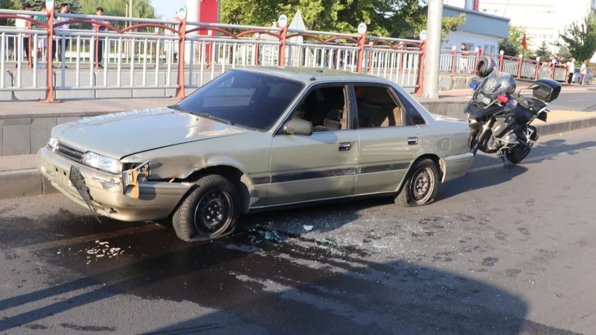 Kayseri'de polisin ihtarına uymayan araç yarım saatlik takiple yakalandı
