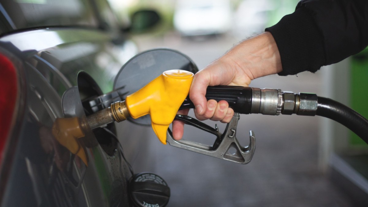 Benzine peş peşe indirim! Fiyatlar yine değişti: İşte 1 Eylül benzin, motorin ve LPG fiyatları...