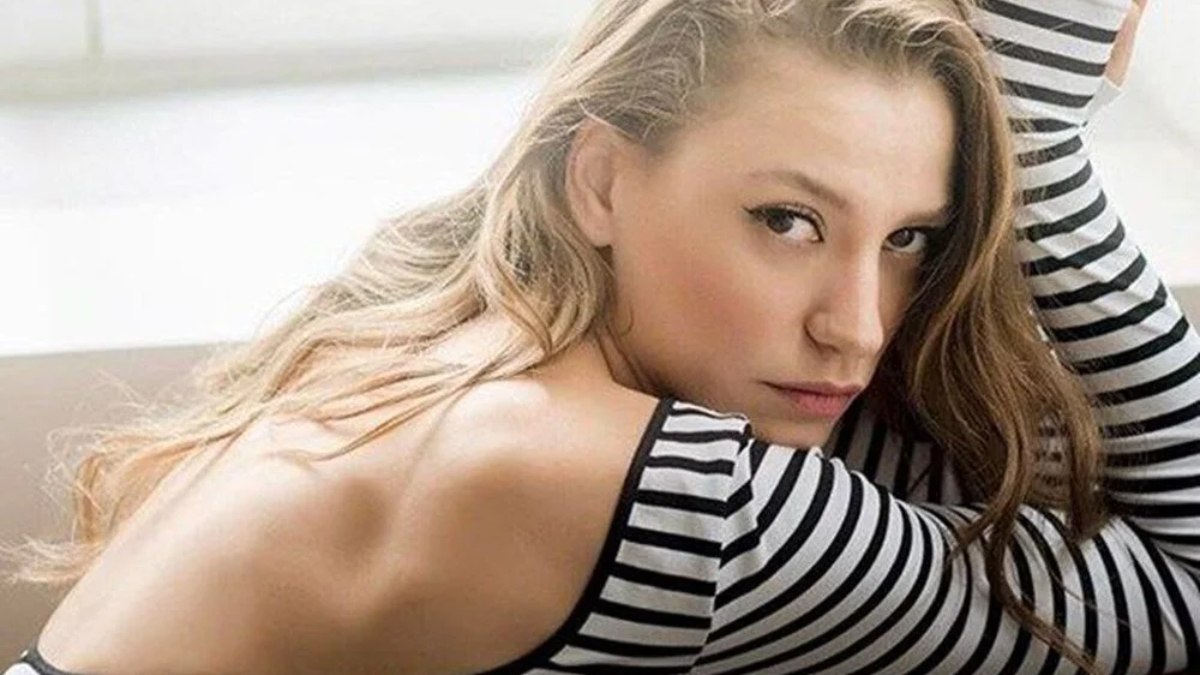 Serenay Sarıkaya tesettür taktı! Sosyal medya alev aldı: 