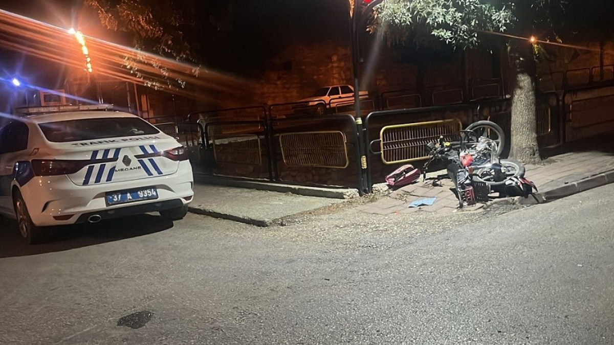 Kastamonu'da motosikletten savrulan çocuk yaralandı