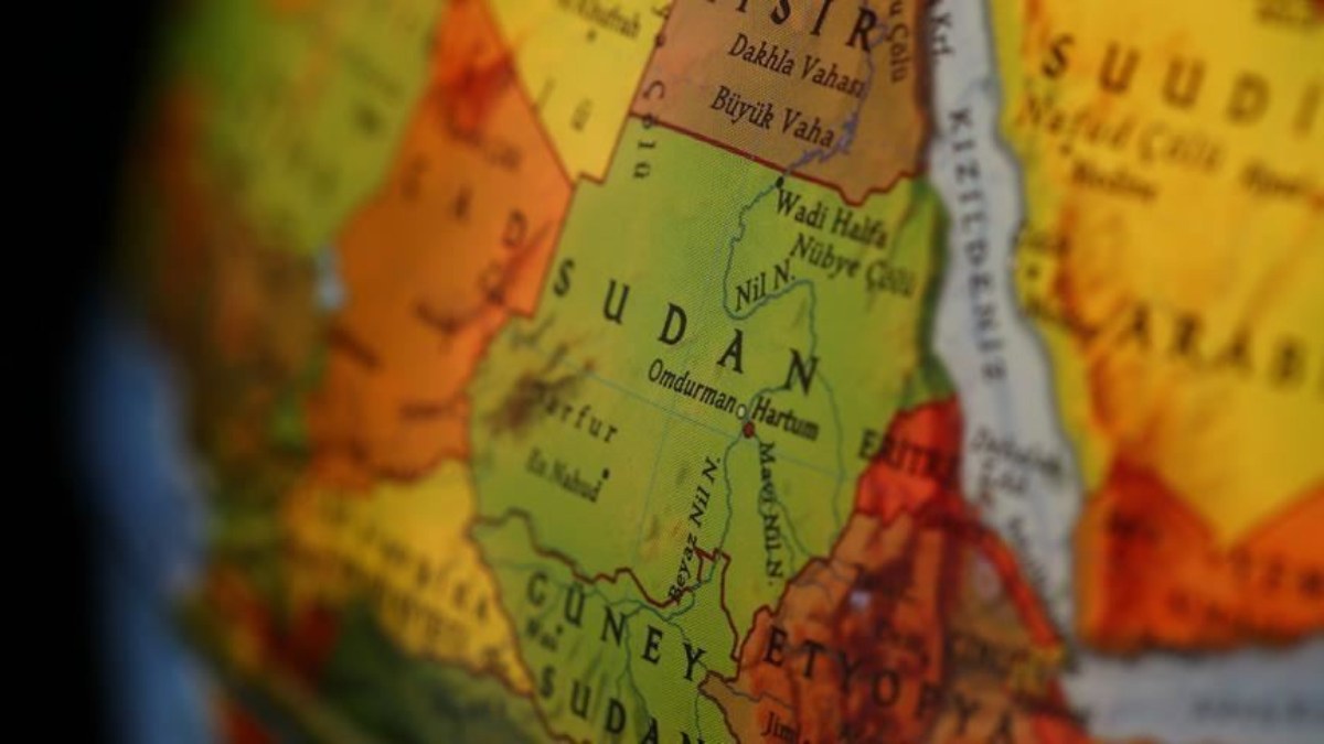 Sudan'da pazar yerine düzenlenen hava saldırısında 43 kişi öldü
