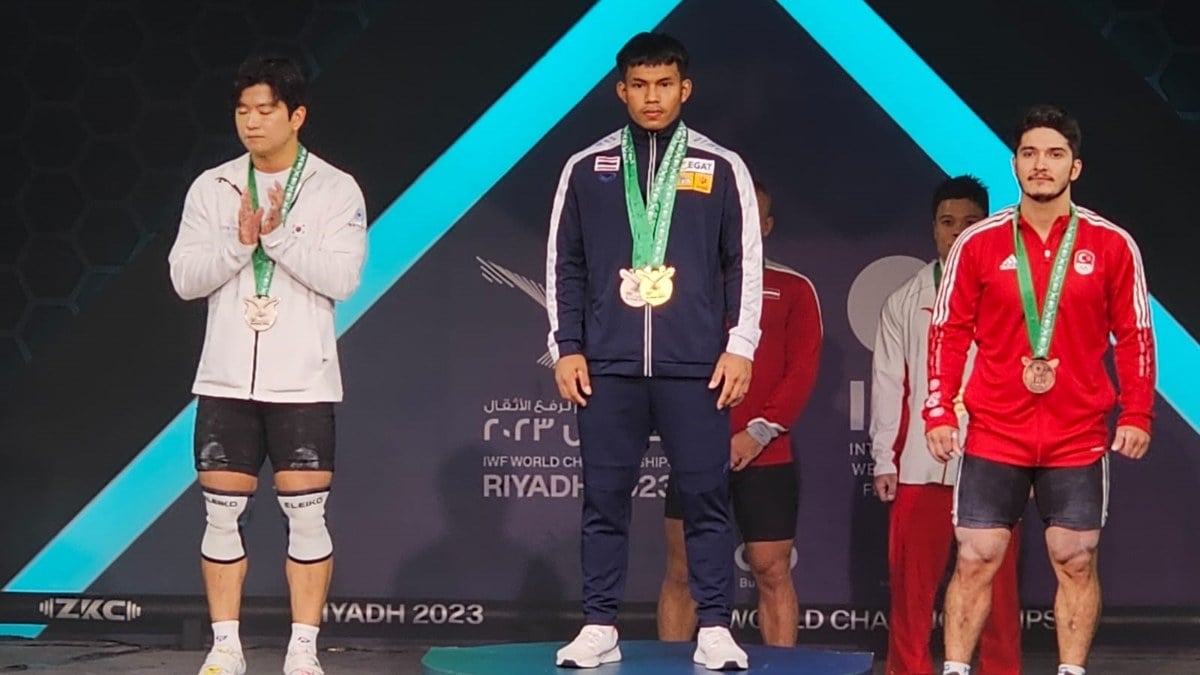 Milli halterci Muhammed Furkan Özbek, dünya üçüncüsü oldu