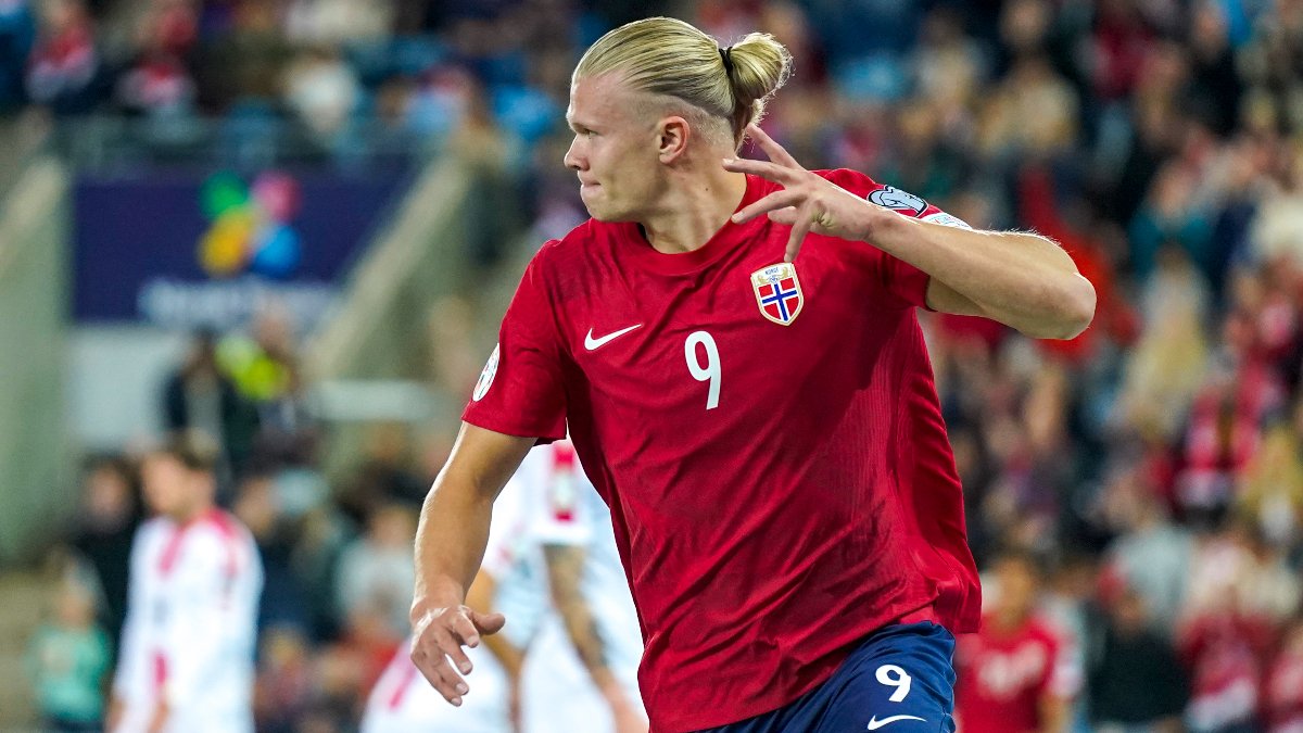 Erling Haaland, Norveç Milli Takımı'nda da gollerine devam ediyor
