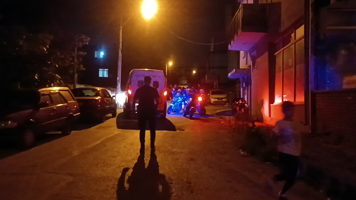 Kocaeli'de polise ateş eden 2 kişi kovalamaca sonucu yakalandı