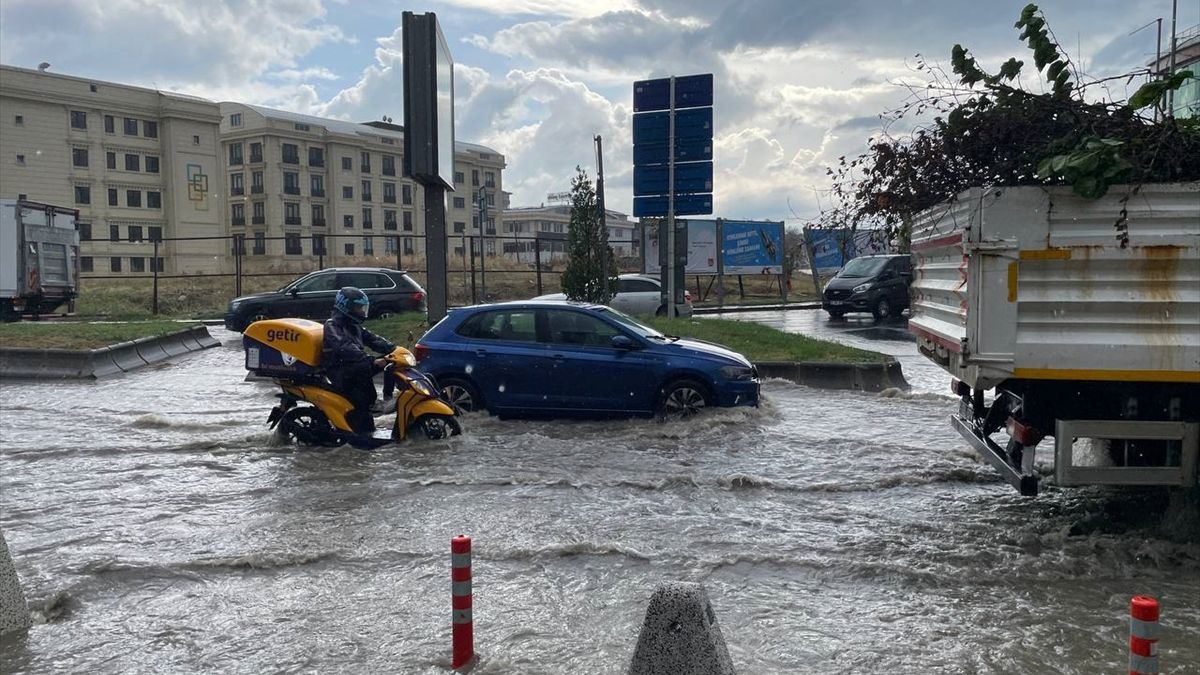 AKOM uyardı! İstanbulluları hafta sonu şiddetli yağış bekliyor...