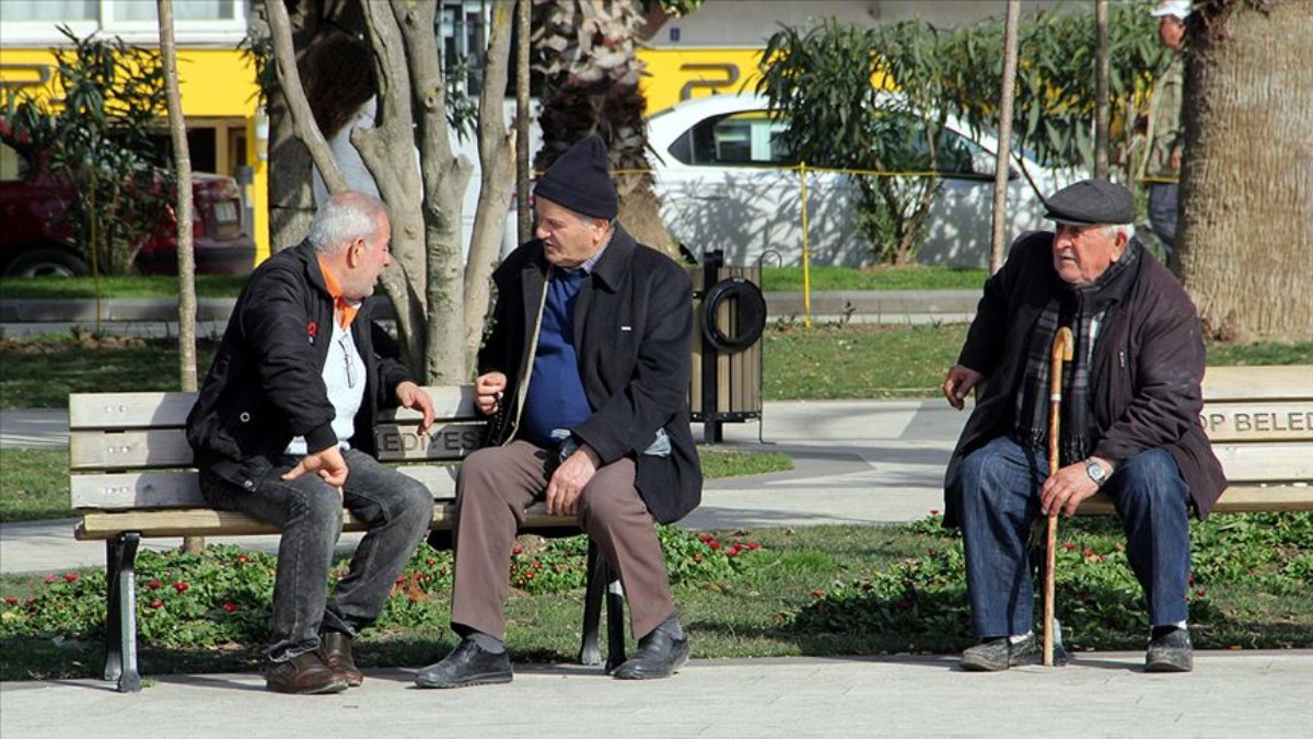 Yaşlıların en önemli halk sağlığı sorunu: Yalnızlık