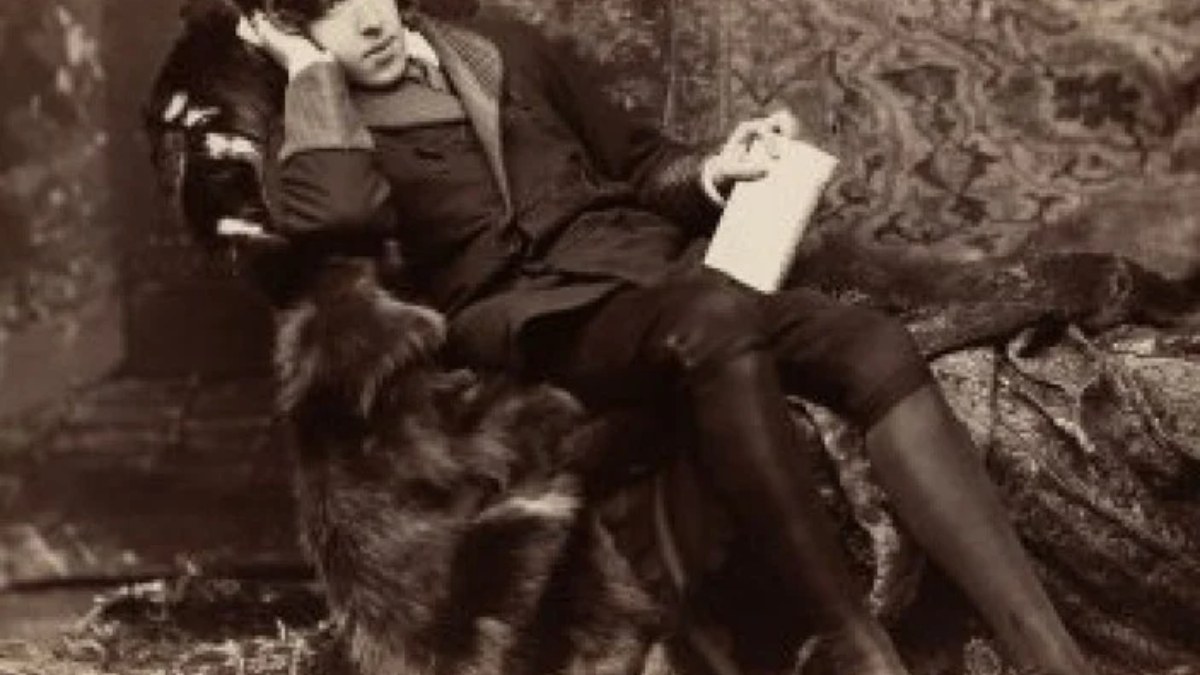 Dorian Gray'in Portresi romanı nedeniyle yasalarca cezalandırılan Oscar Wilde, 169 yaşında