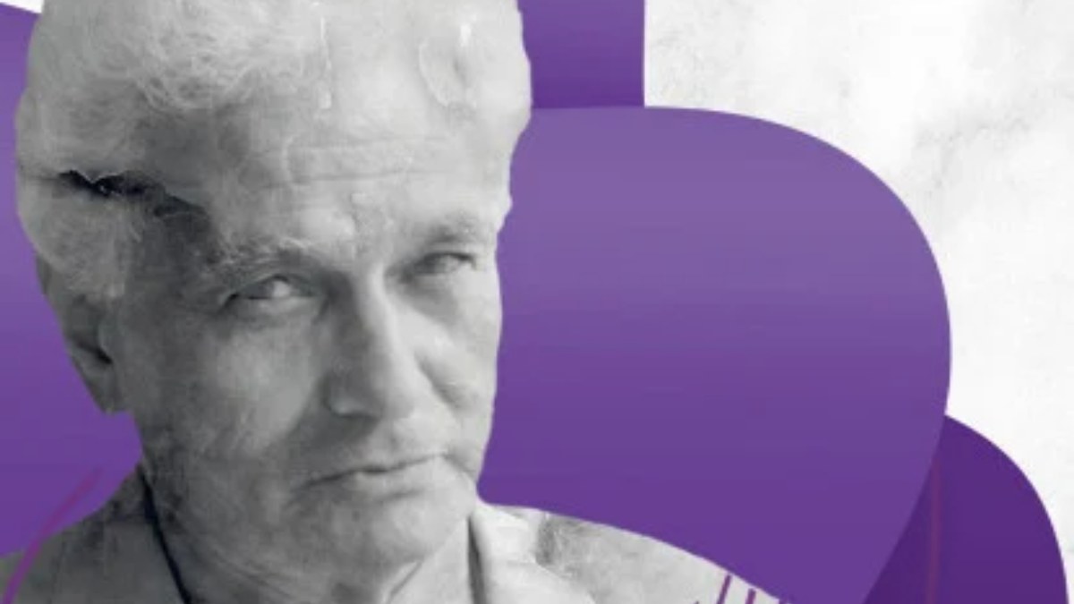Jacques Derrida’nın yaşamına ve felsefesine yakından bakmak isteyen herkes için benzersiz bir kaynak