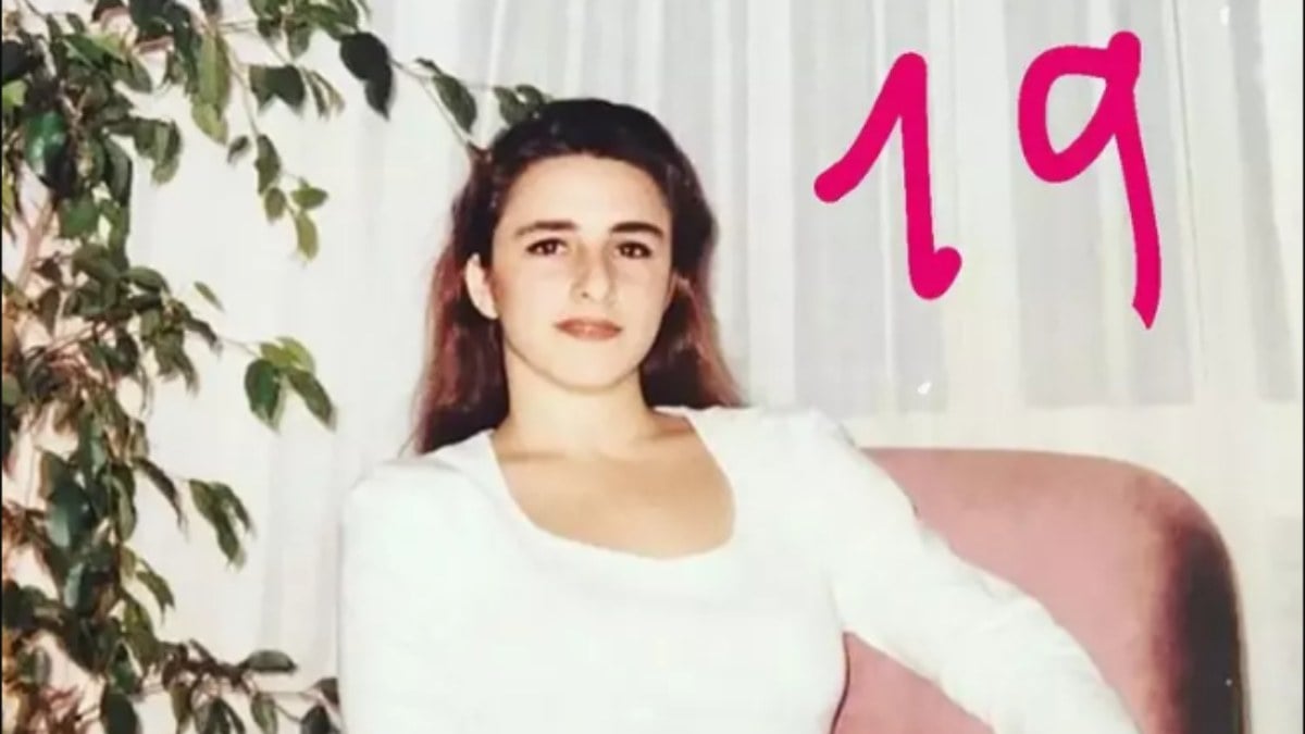Esra Dermancıoğlu'nun 19 yaşındaki fotoğrafına sosyal medyada yorum yağdı