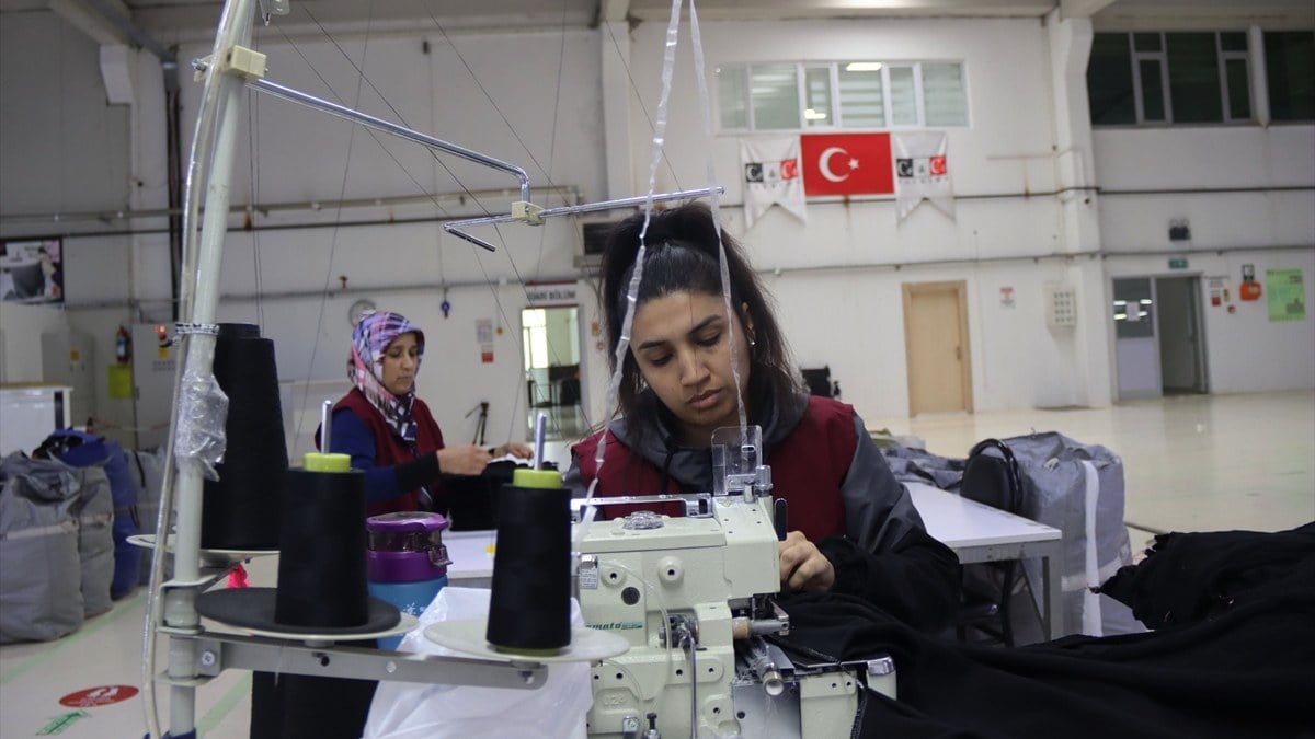 Iğdır'da tekstil sektörü gençlere iş kapısı oldu