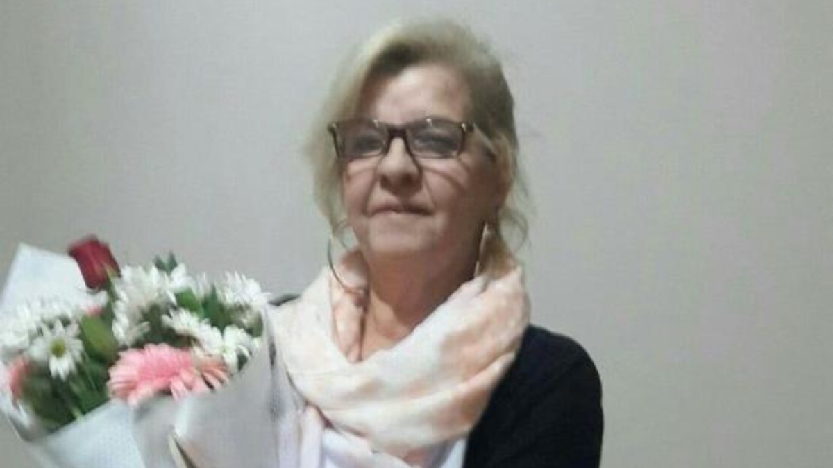 İzmir'de kapısı açık bırakılan minibüsten düşen yaşlı kadın hayatını kaybetti