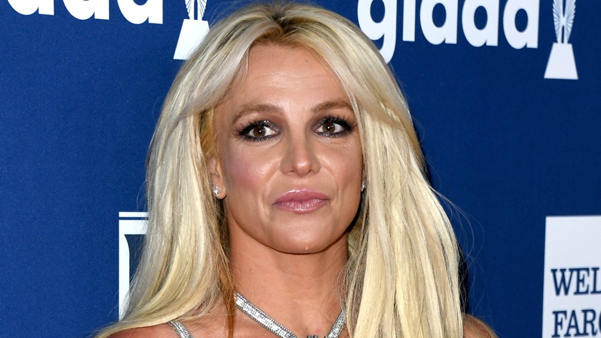 Britney Spears çıplak pozlarının sebebini açıkladı