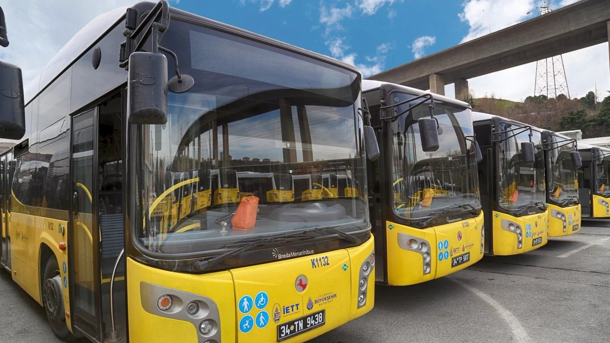 29 Ekim Pazar günü toplu taşıma ücretsiz mi? Cumhuriyet Bayramı’nda metro, marmaray, otobüs…