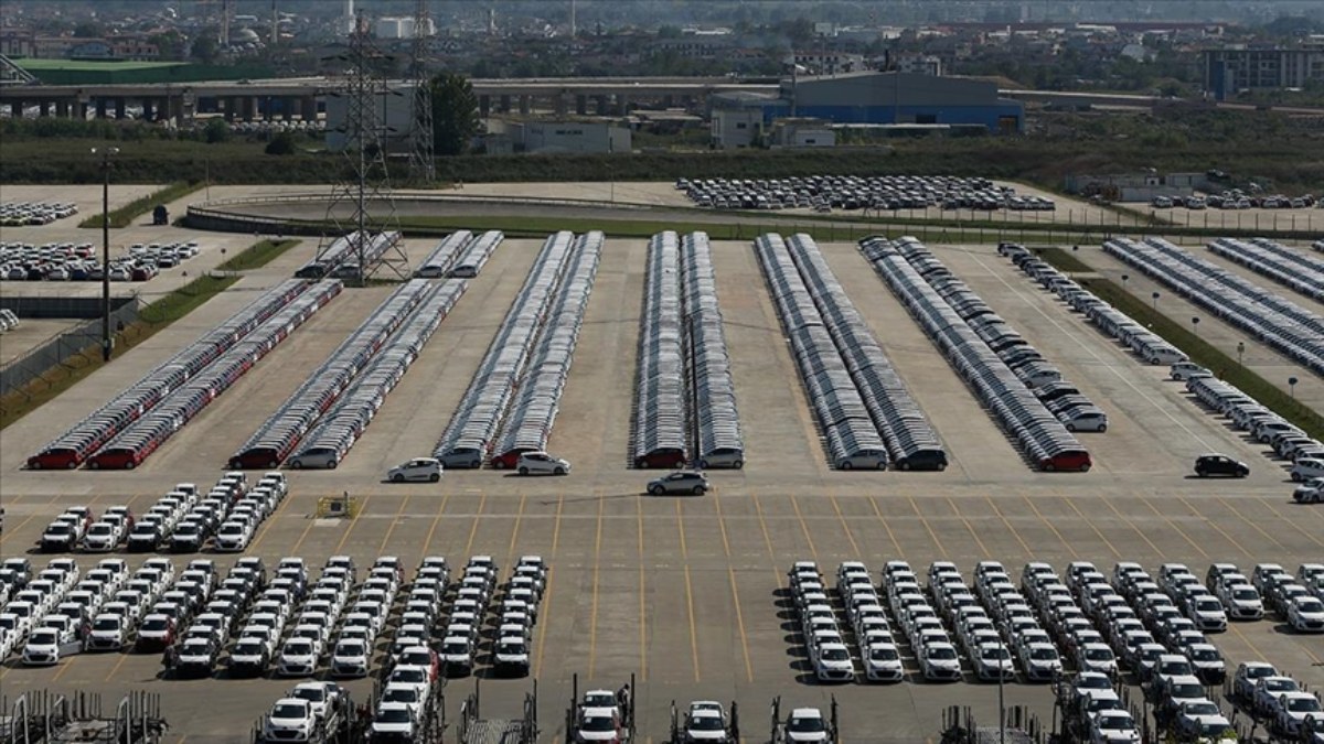 Türkiye'nin ihraç ettiği araçların yarısı Kocaeli'den