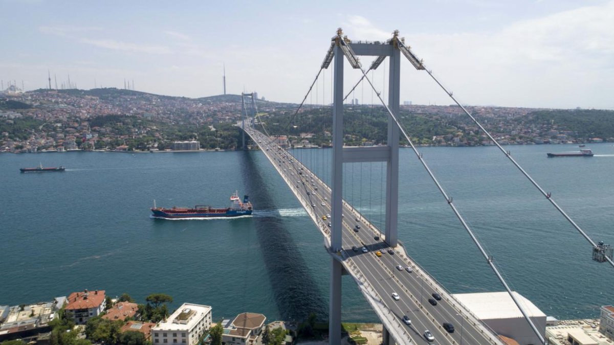 İstanbul'da Boğaz'ın gerdanlığı 15 Temmuz Şehitler Köprüsü! 50 yaşında...