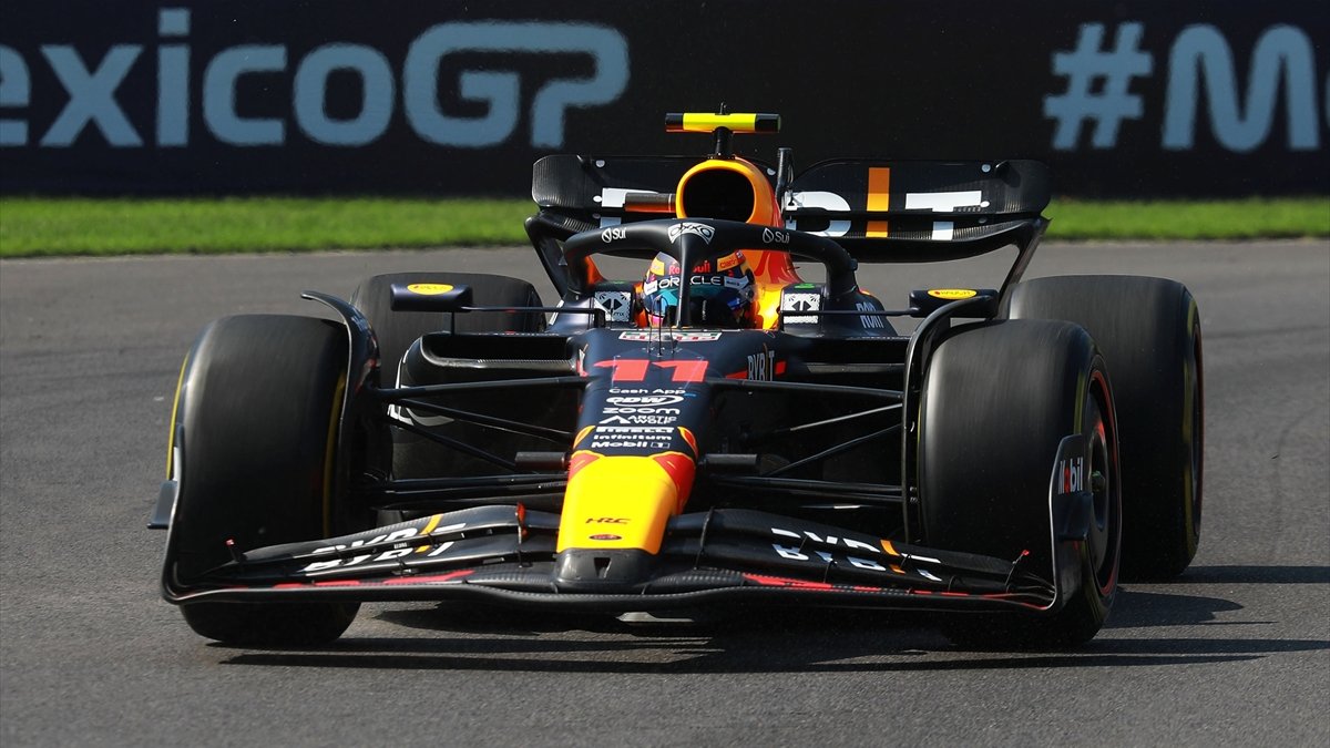 Formula 1'de Meksika yarışını Max Verstappen kazandı