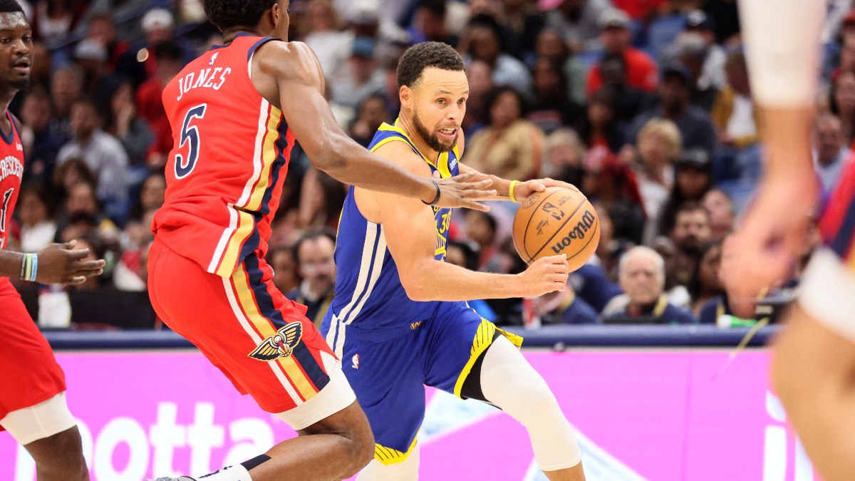Stephen Curry'nin yıldızlaştığı maçta Warriors, Pelicans'a fark attı!