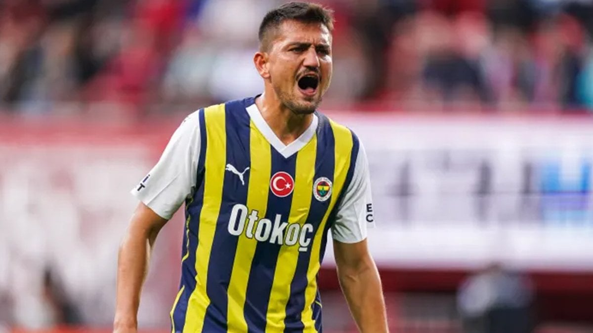 Fenerbahçeli Cengiz Ünder’in sevgilisi cesur pozlarıyla mest etti! 