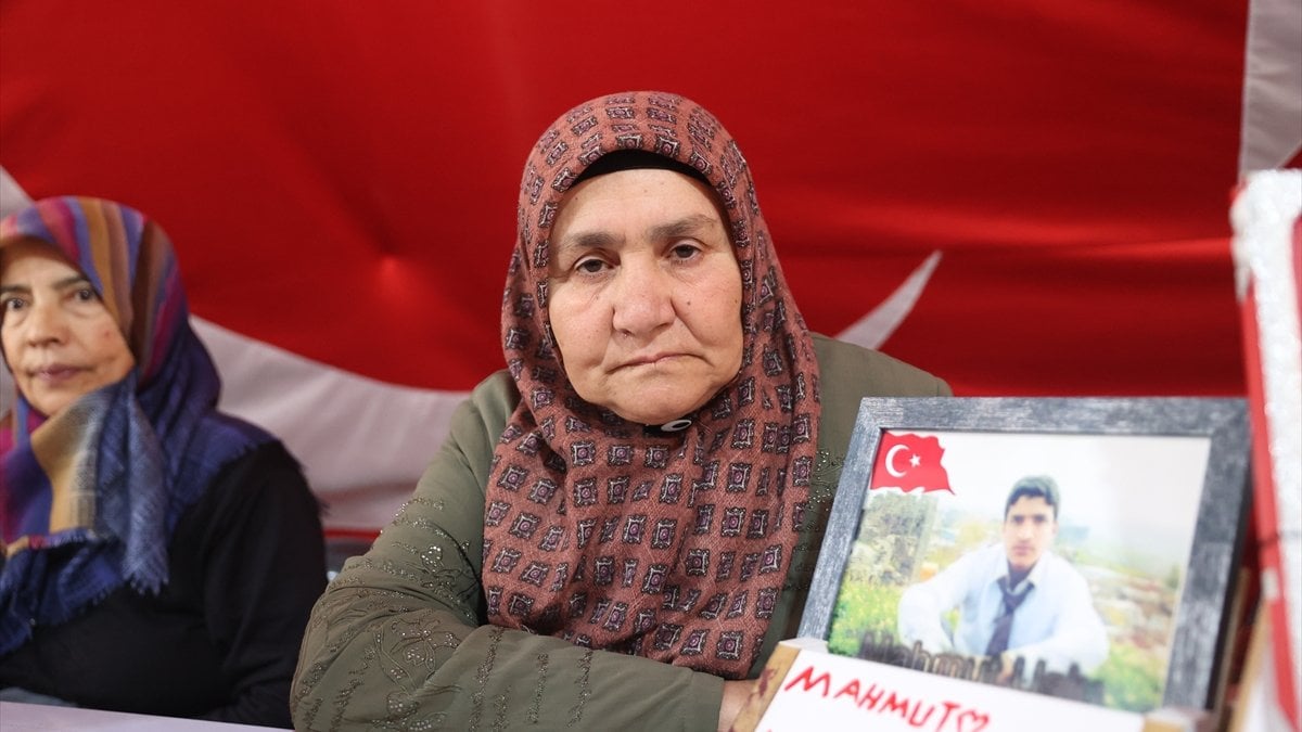 Diyarbakır anneleri evlat nöbetinde kararlı: Çocuklarımız gelene kadar buradan kalkmayacağız