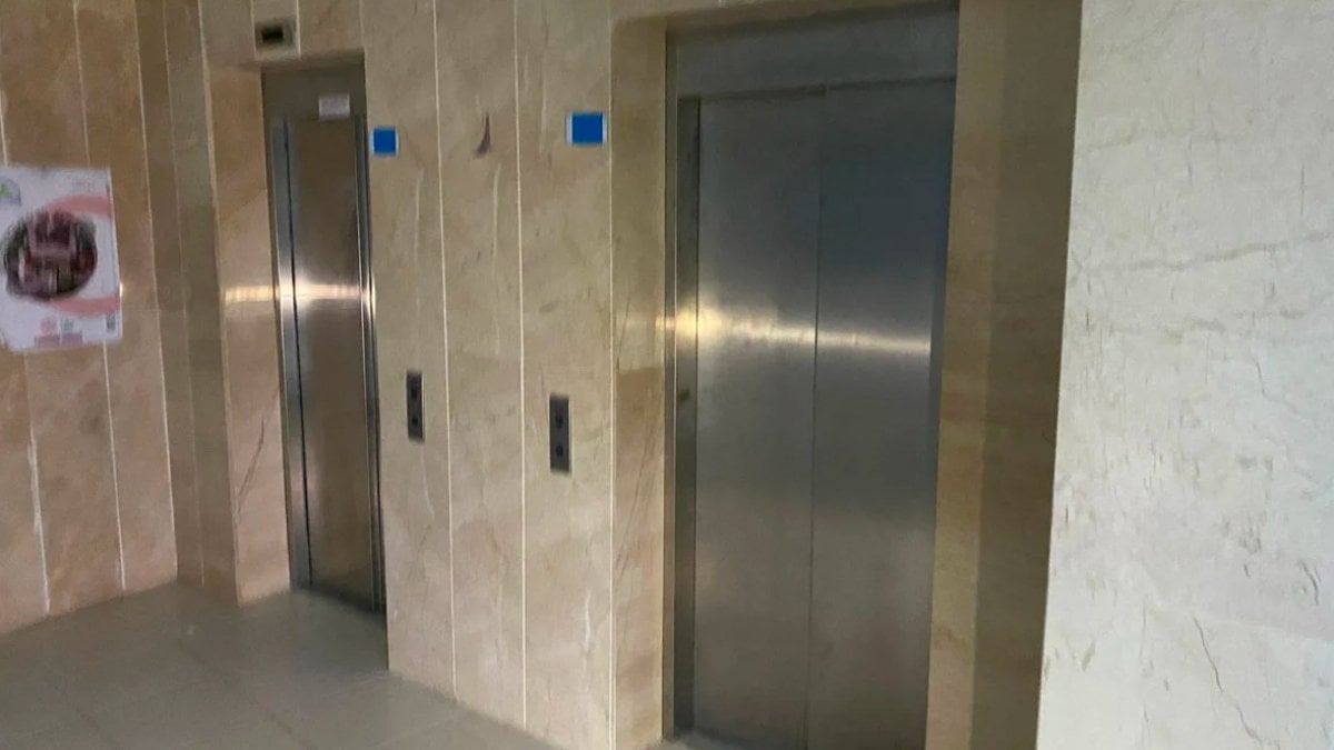 Rize'de KYK yurdunda zemine çakılan boş asansör paniğe neden oldu