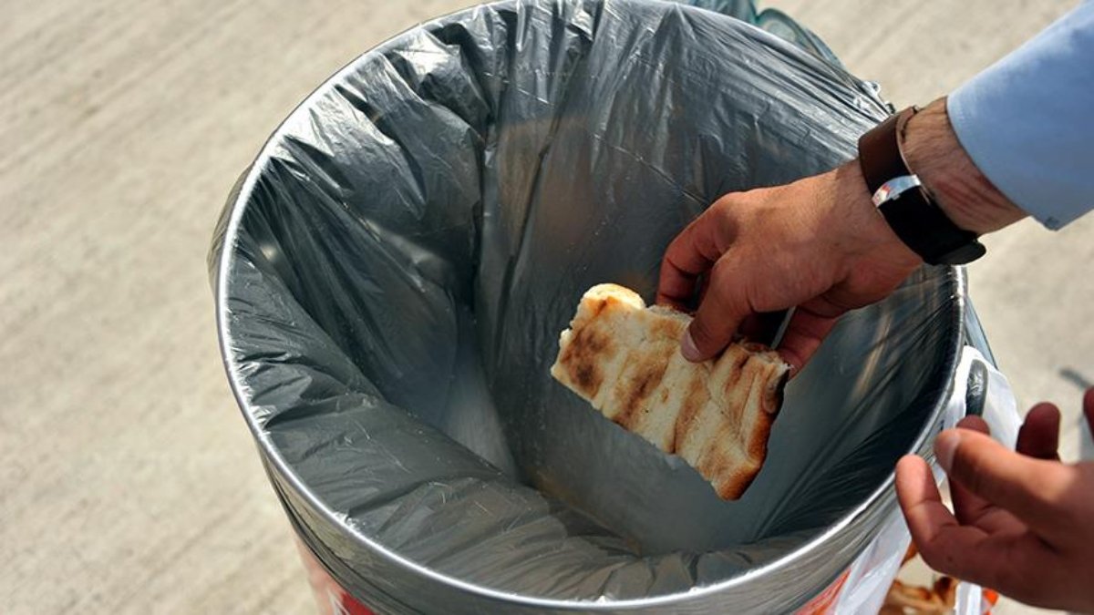 Türkiye'de her gün 6 milyon ton ekmek çöpe atılıyor