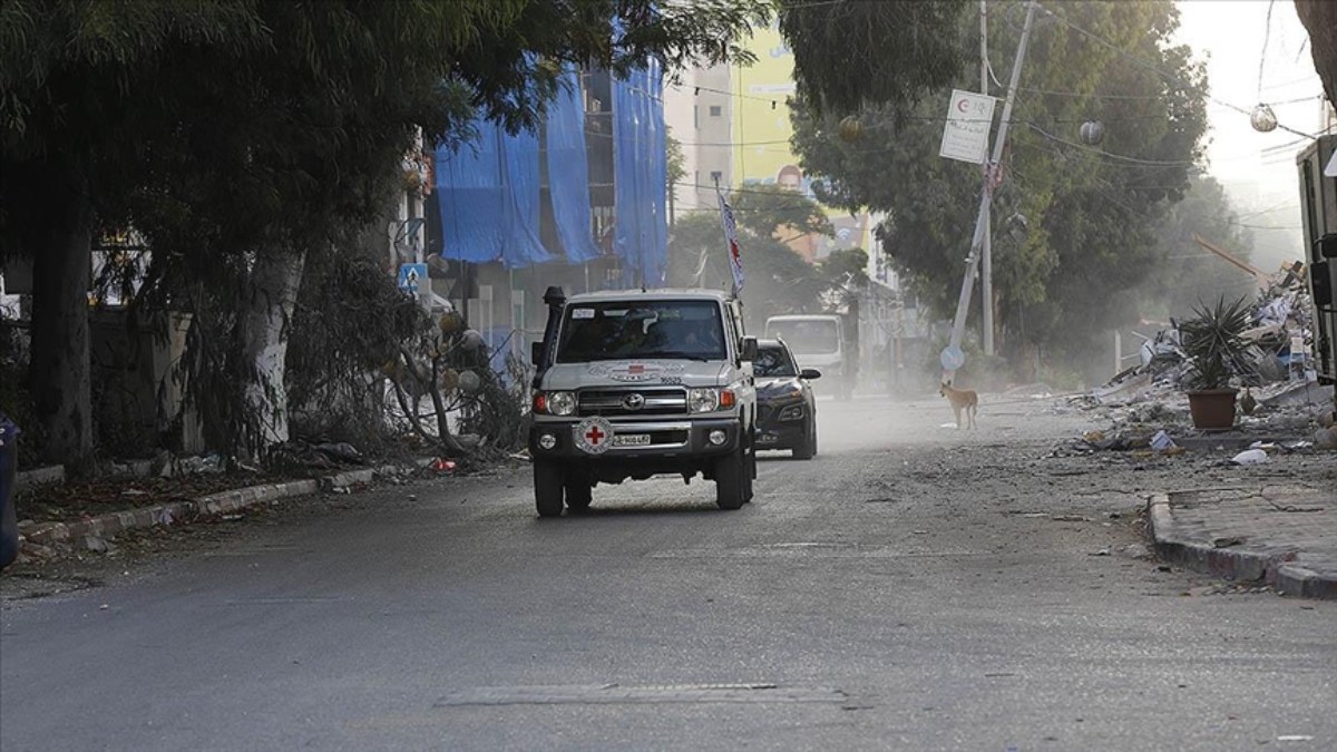 Gazze'de insani yardım konvoyuna ateş açıldı
