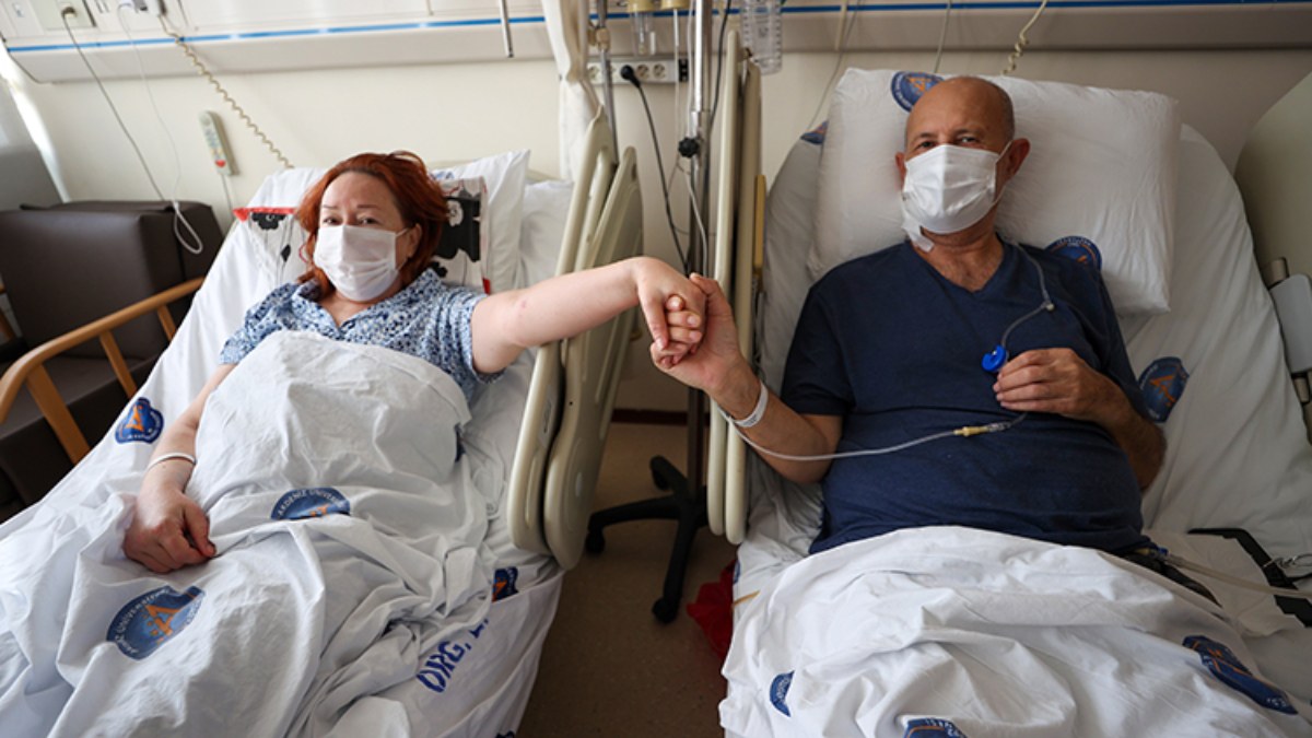 Antalya'da 43 yıllık eşinin böbreği ile hayata tutundu