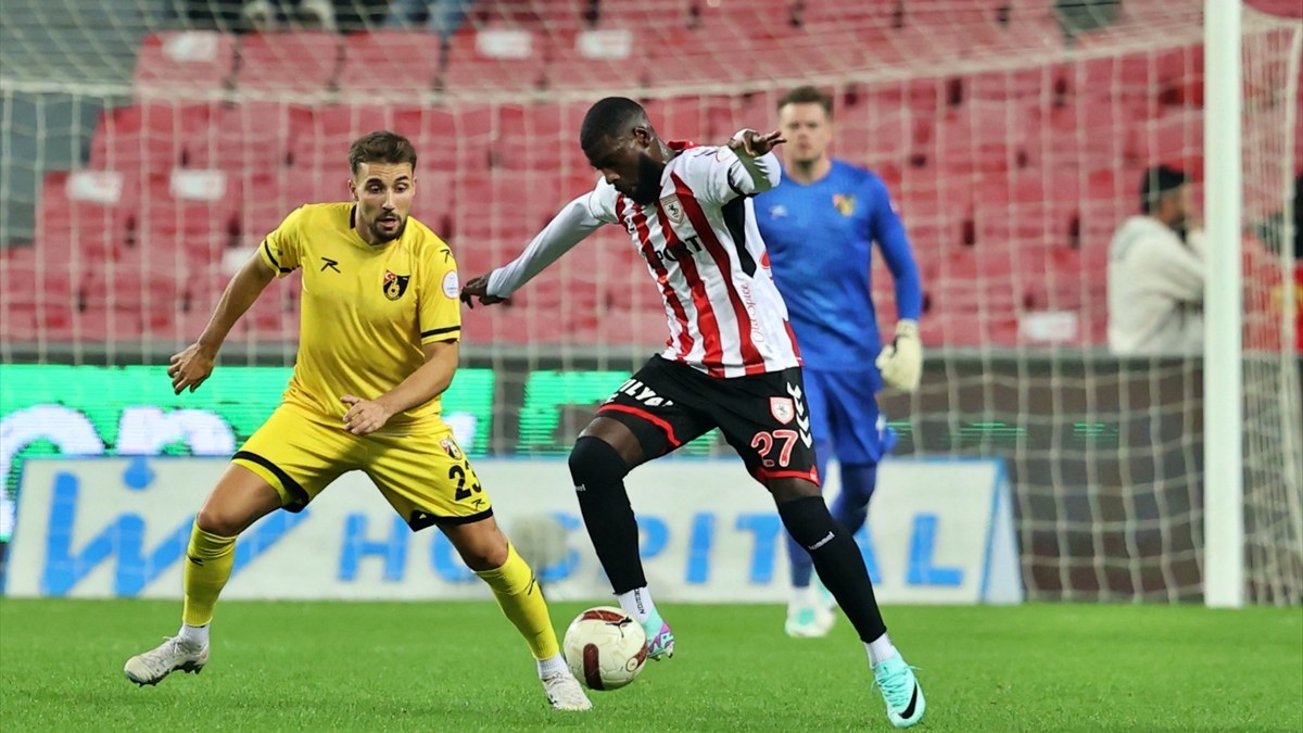 Erteleme maçında Samsunspor, İstanbulspor'u yendi