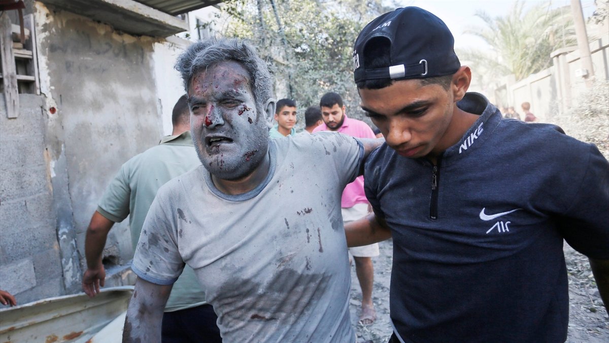 Saldırı altındaki Gazze'de ölü sayısı yükseliyor