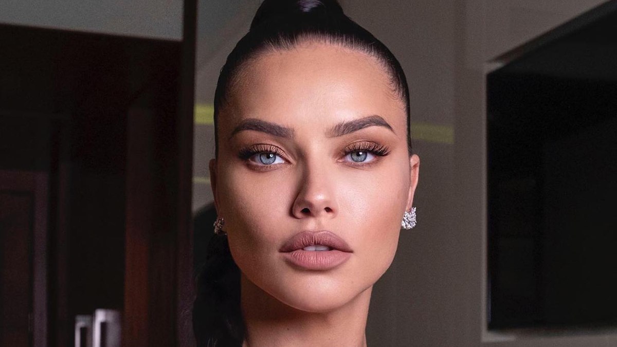 Estetiğin dozunu kaçırdı! Adriana Lima'nın son halini gören tanıyamadı