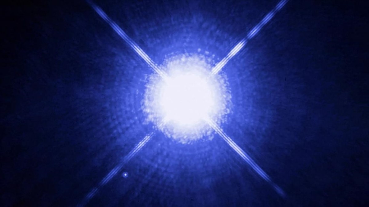 1 milyar ışık yılı uzaklıkta: Tazmanya Canavarı mavi ışık yayıyor