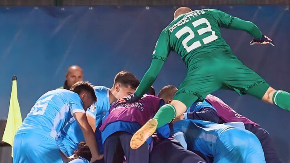 Kazakistan'a gol atan San Marinoluların sevinci