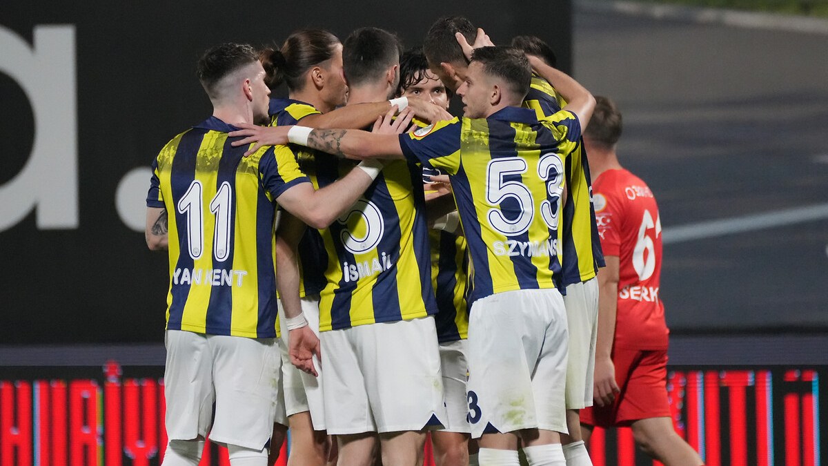 Fenerbahçe'ye stoper müjdesi! Geri dönüyor