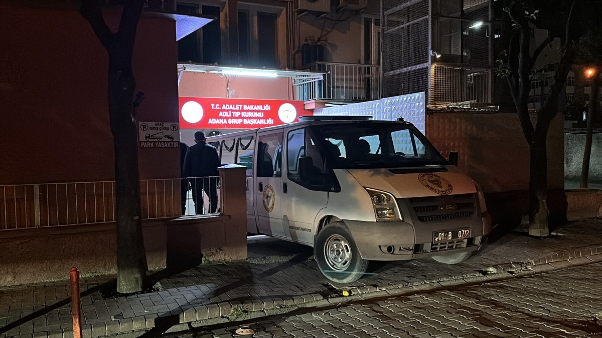 Adana'da av tüfeğiyle vurulan kişi yaşamını yitirdi