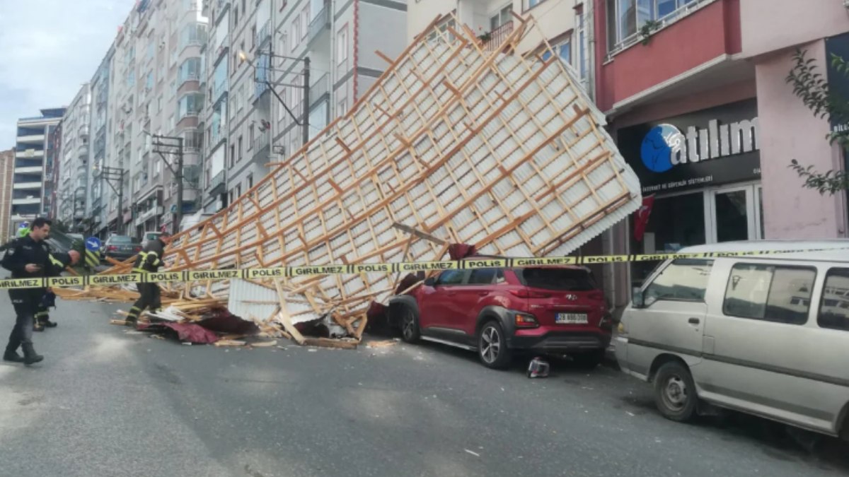 Giresun'da etkili olan fırtınada çatılar uçtu: 1'i çocuk 2 kişi yaralı