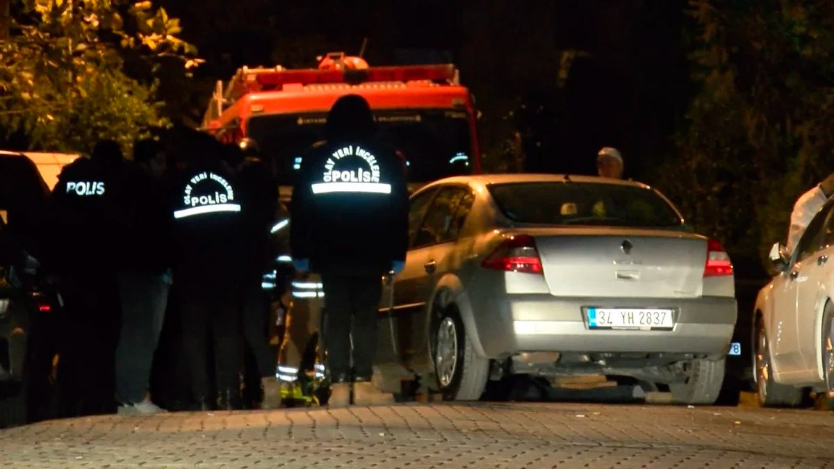 İstanbul Üsküdar'da kendi aracının altında kalan adam yaşamını yitirdi