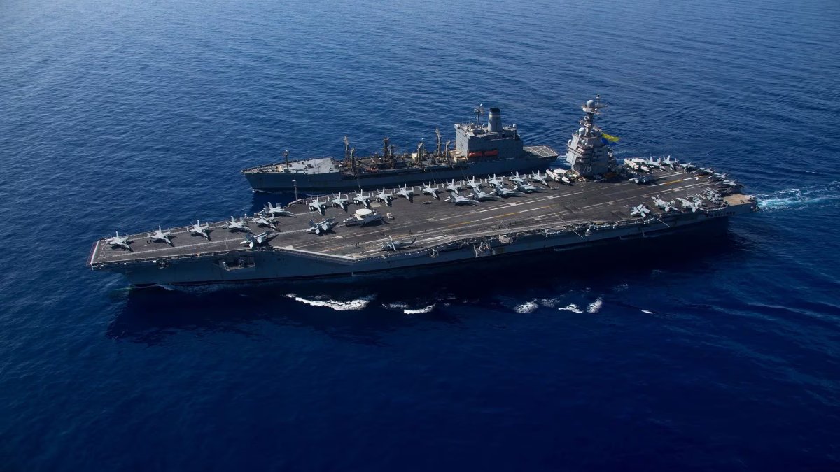 The US aircraft carrier Eisenhower entered the Gulf waters