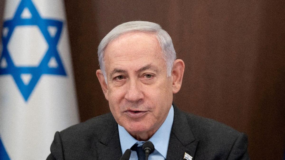 Netanyahu'ya yolsuzluk suçlaması: Dava, kaldığı yerden devam ediyor