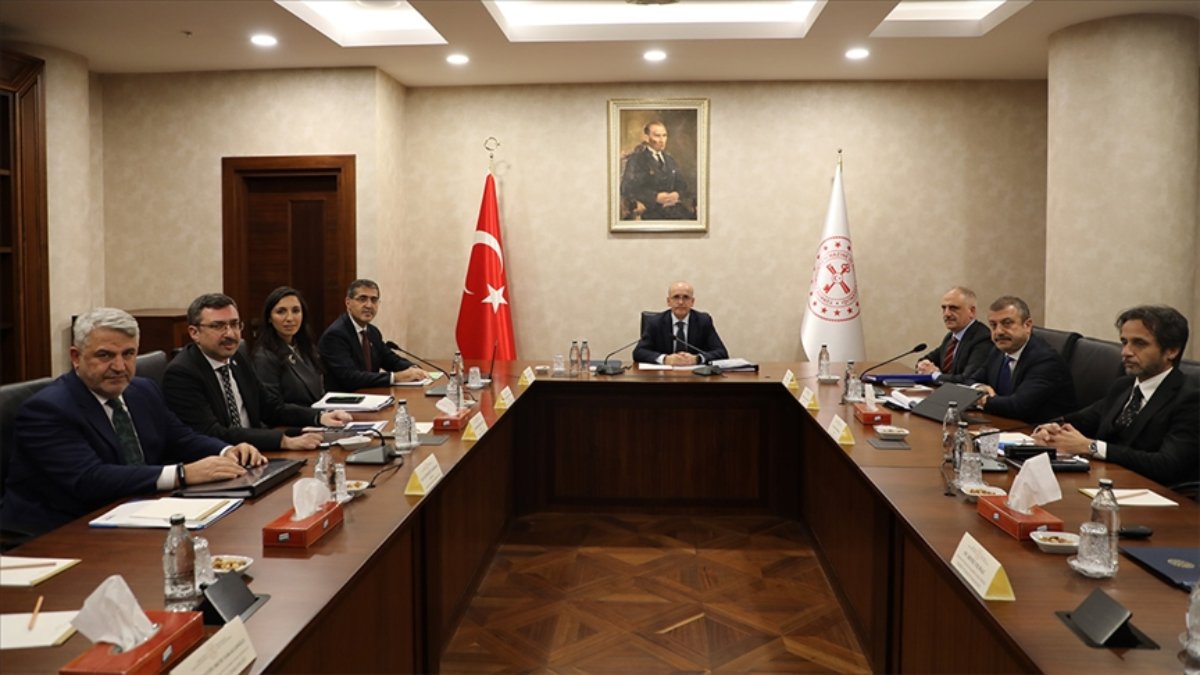 Atılması gereken adımlar konuşuldu! Finansal İstikrar Komitesi toplandı