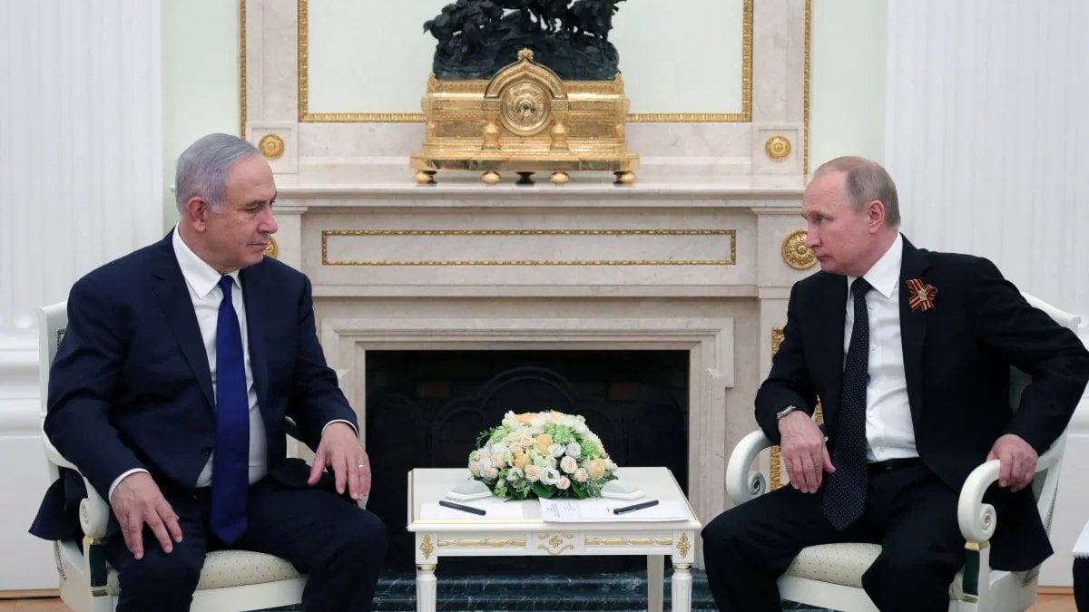Vladimir Putin ve İsrail Başbakanı Netanyahu telefonda görüştü