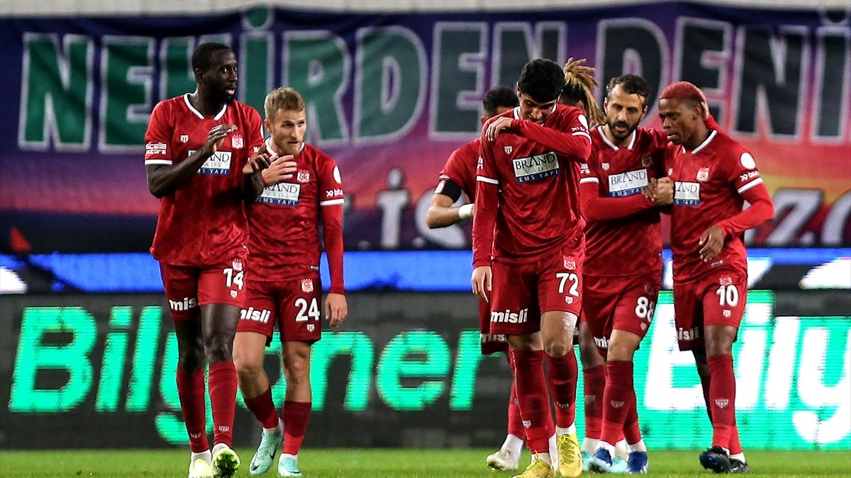 Sivasspor, Konyaspor deplasmanında kazandı