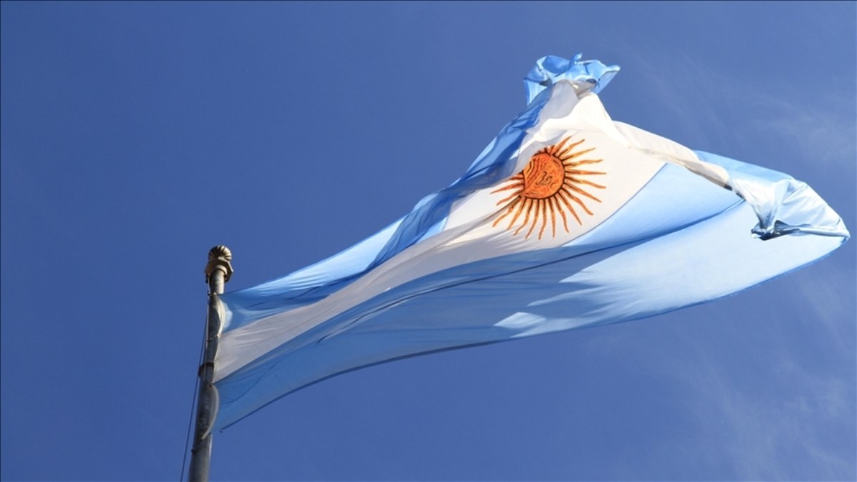 Arjantin'den devalüasyon adımı: Dolar yüzde 50'den fazla yükselecek