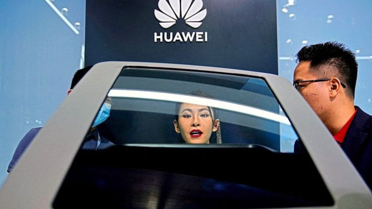 Huawei'den yeni hamle: Audi ve Mercedes ile görüşüyor!